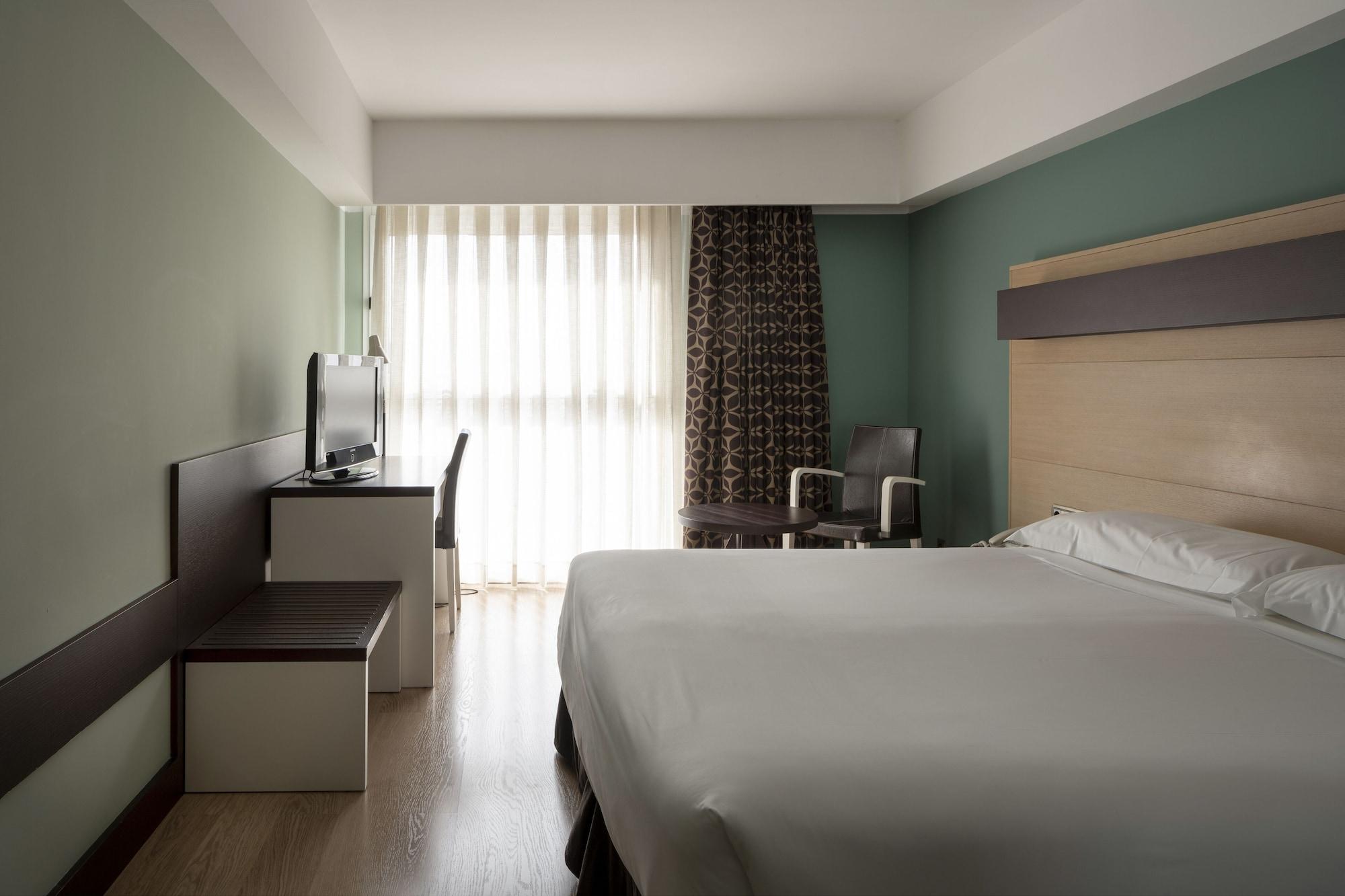 Hotel Ciudad De לוגרוניו מראה חיצוני תמונה