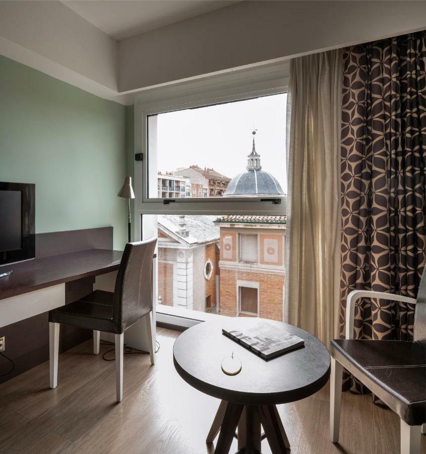 Hotel Ciudad De לוגרוניו מראה חיצוני תמונה