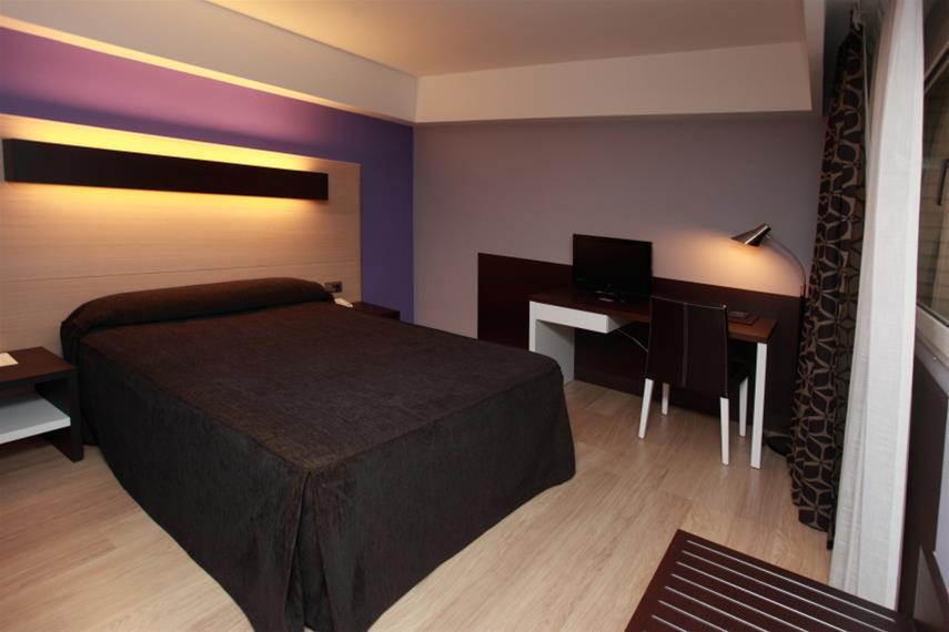 Hotel Ciudad De לוגרוניו מראה חיצוני תמונה